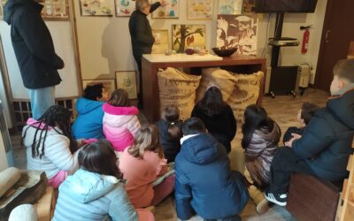 OÑATIKO  TXOKOLATEAREN  HISTORIA  HURBILETIK  EZAGUTZEKO  AUKERA  IZAN  DUTE  LH  4.  mailako  IKASLEEK