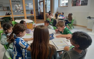 LIBURUTEGI  TUTORIZATUAK:  belaunaldi  arteko  zubiak  eraikitzen.